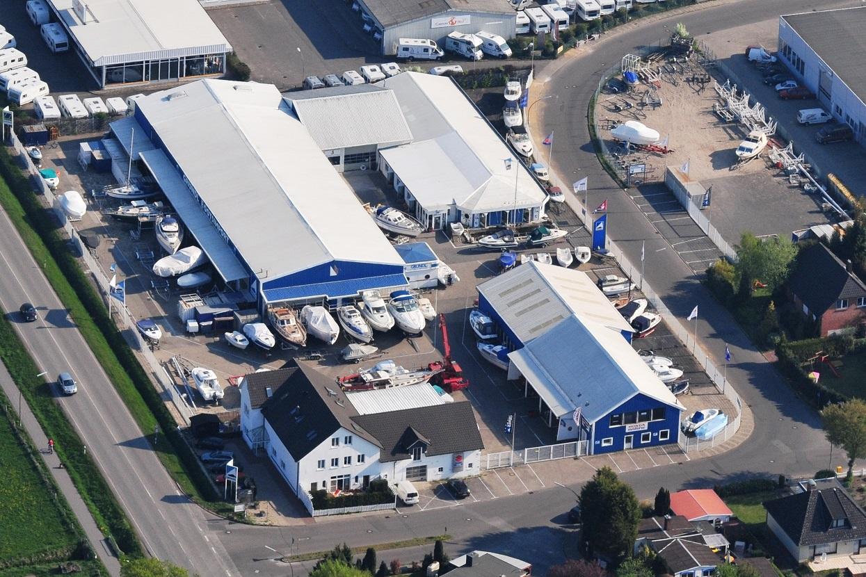 Gr&uuml;ndl Bootsimport GmbH & Co. KG