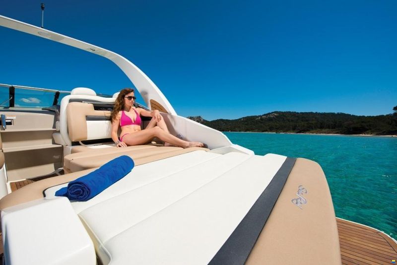 Sea Ray Sundancer 265 Europe
