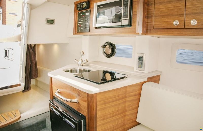Sea Ray Sundancer 265 Europe