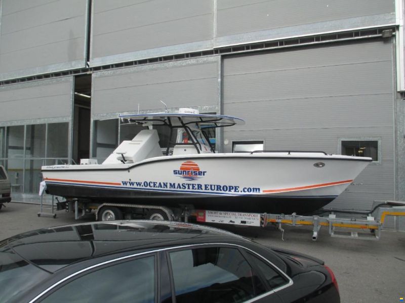 Ocean Master (US) 31 Center Console