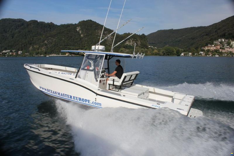 Ocean Master (US) 31 Center Console