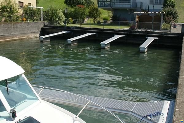 Diverse Bootsliegeplätze