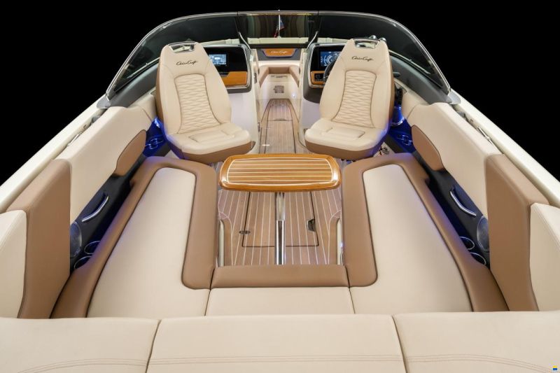 Chris Craft Launch 27