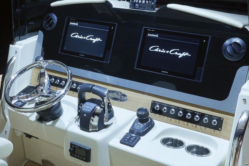 Chris Craft Catalina 31 Outboard