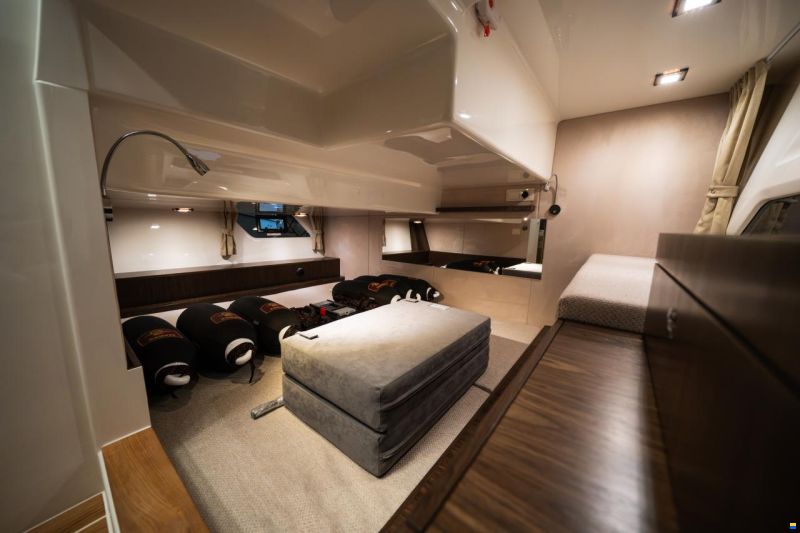 Marex 375