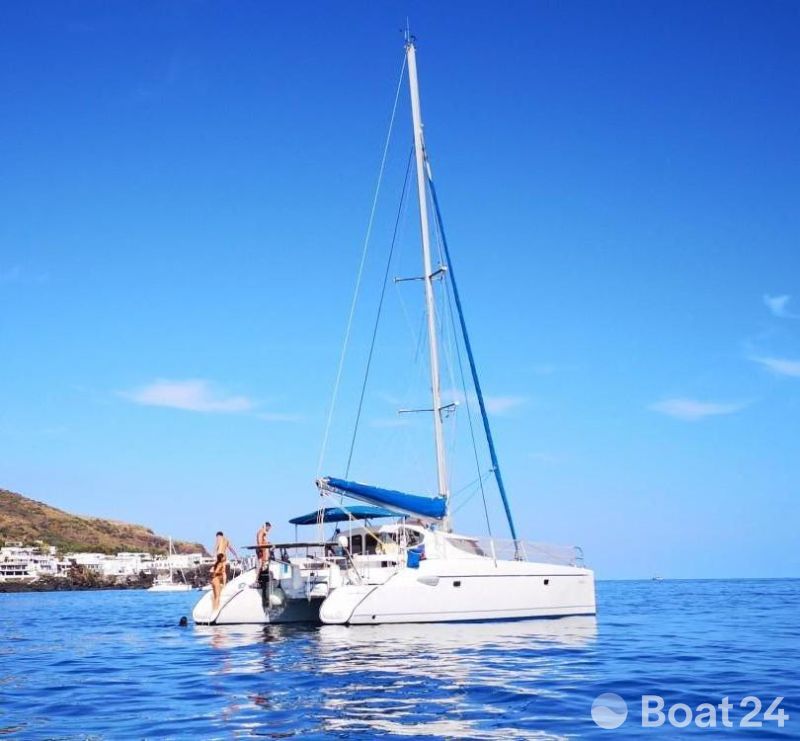 Fountaine Pajot Lavezzi 40