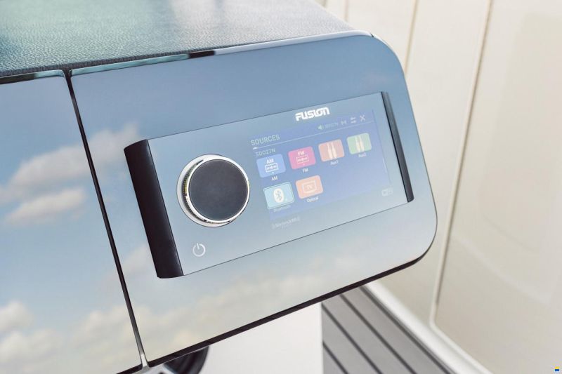 Sea Ray SDX 270 OB US