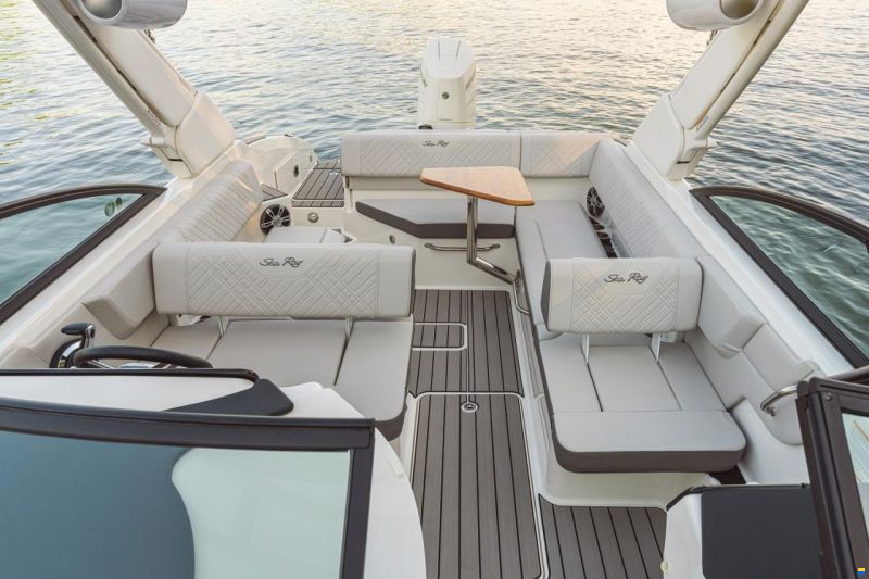Sea Ray SDX 270 OB US