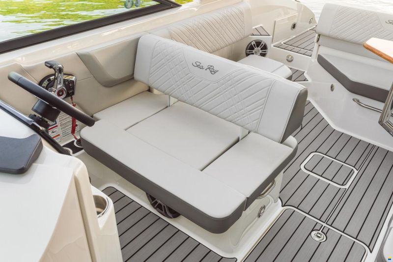 Sea Ray SDX 270 OB US