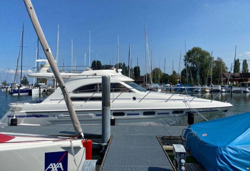 Sealine F360
