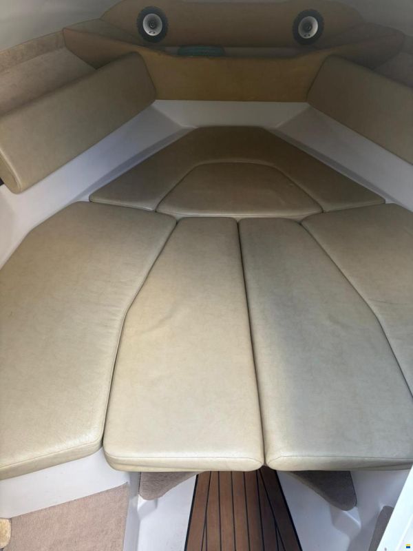 Regal 2650 LSC