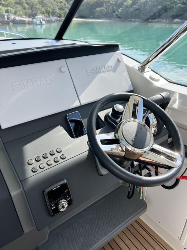 Nimbus T11 T-Top
