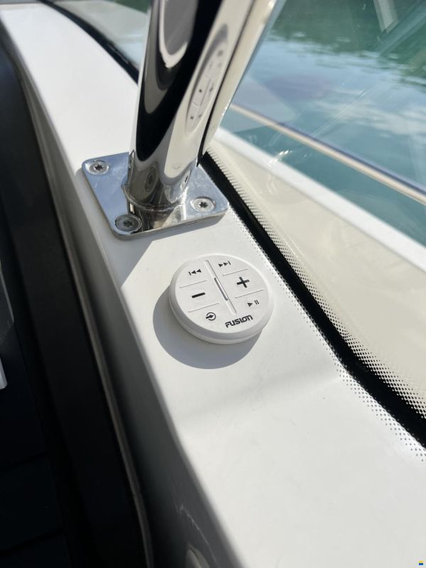 Nimbus T11 T-Top