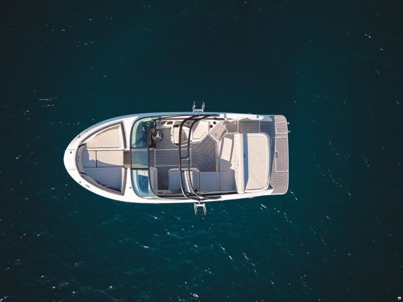 Sea Ray SPX 210 Europe