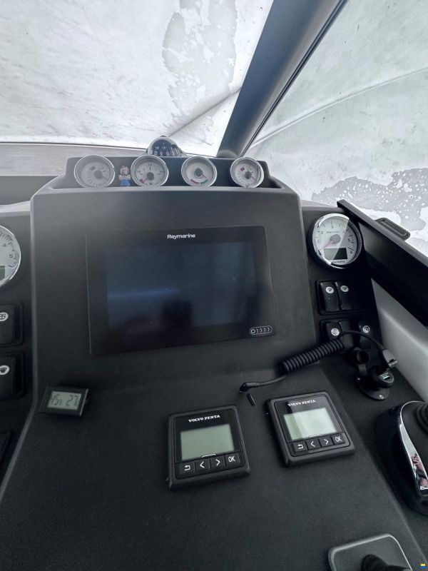Jeanneau NC 33