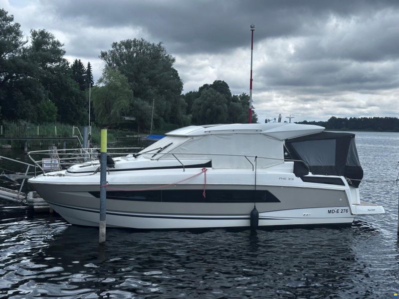 Jeanneau NC 33