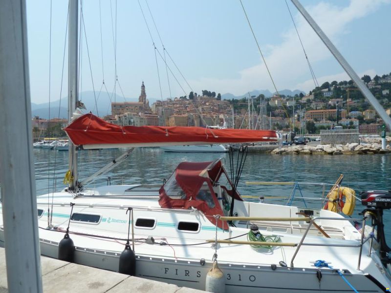 Beneteau First 310