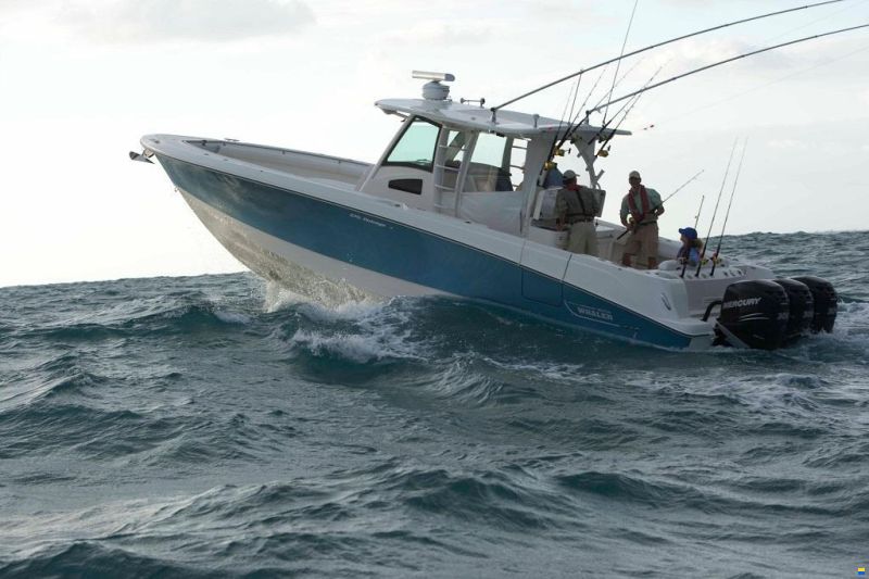 Boston Whaler 380 Outrage