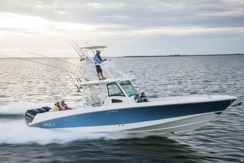Boston Whaler 380 Outrage