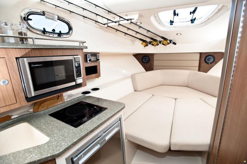 Boston Whaler 285 Conquest