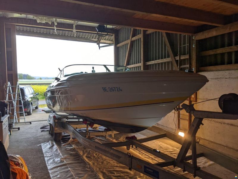 Rinker Captiva 236