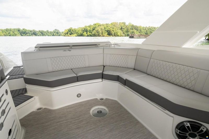 Sea Ray SLX 310 OB US