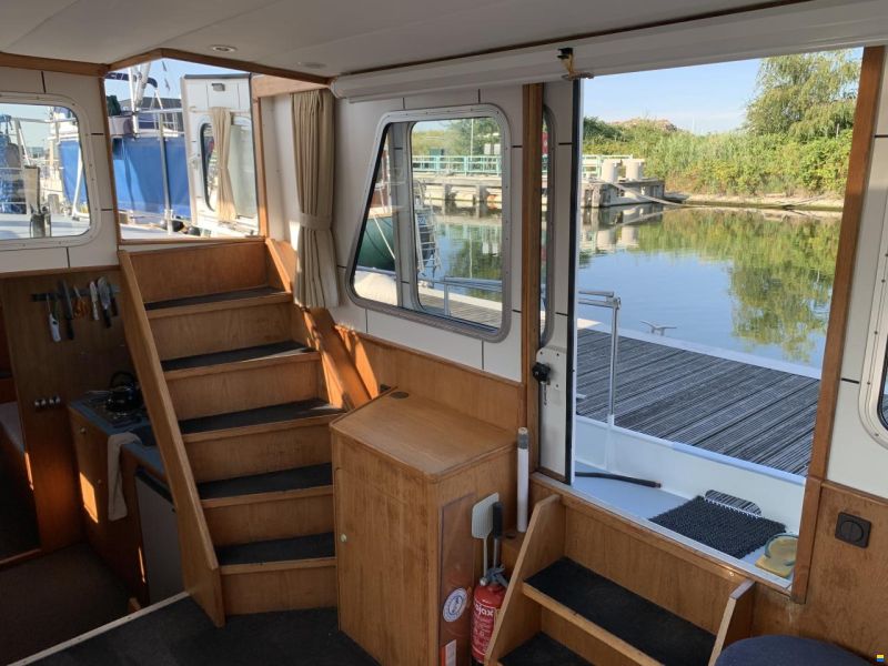Riverhopper