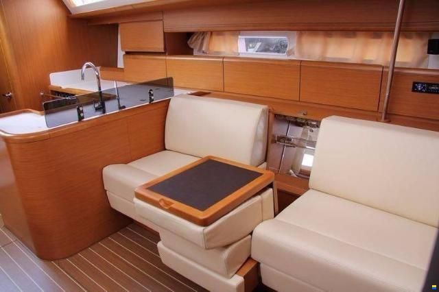 Jeanneau 53