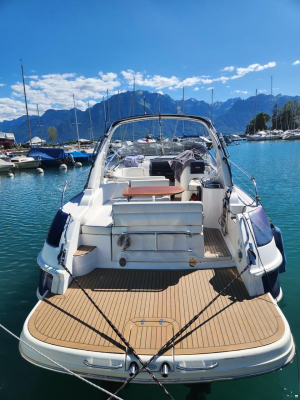 Bavaria 32 Sport + 3 ft Badeplattform, full LED