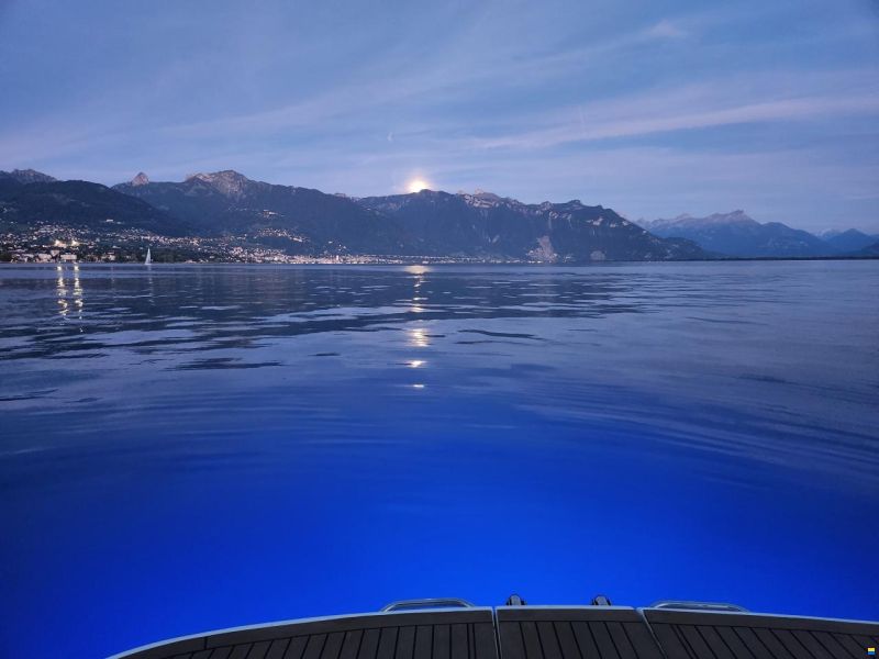 Bavaria 32 Sport + 3 ft Badeplattform, full LED