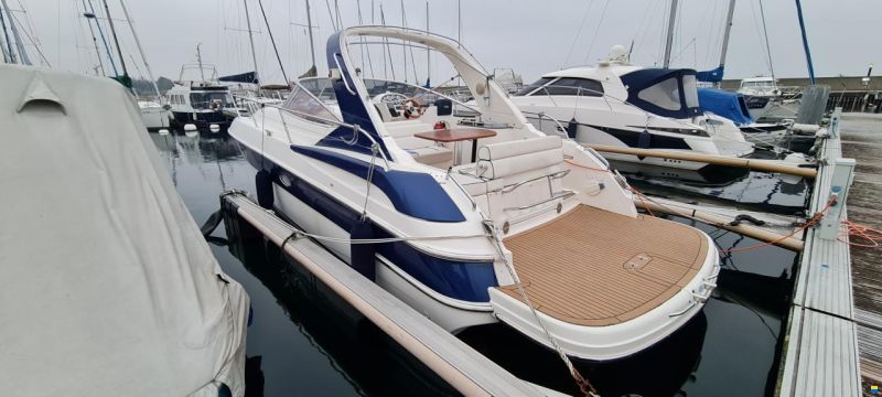 Bavaria 32 Sport + 3 ft Badeplattform, full LED