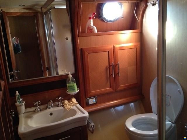 Mochi Craft Dolphin 54 Sun Top