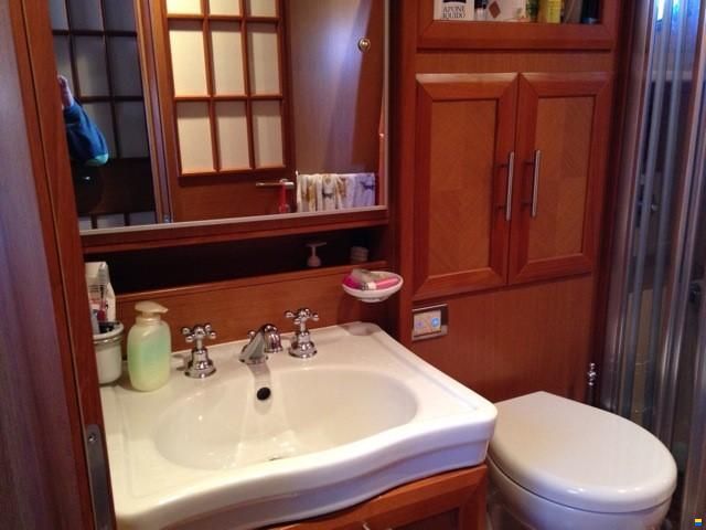 Mochi Craft Dolphin 54 Sun Top