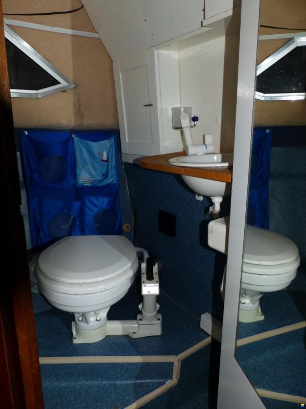 Bayliner Express