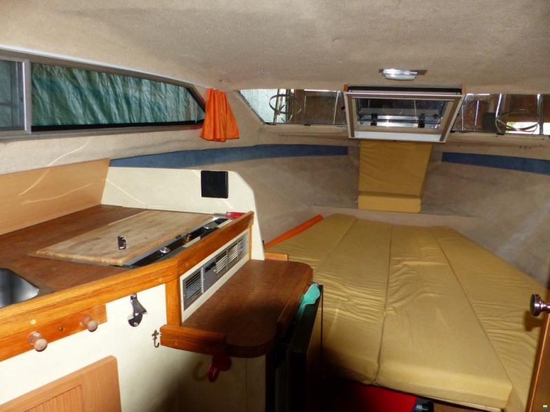 Bayliner Express