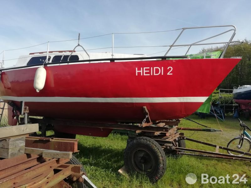 Volkswerft Stralsund Sund 27, Kielyacht
