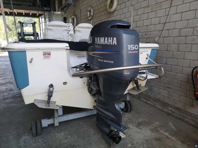 Sea Fox 206 Center Console