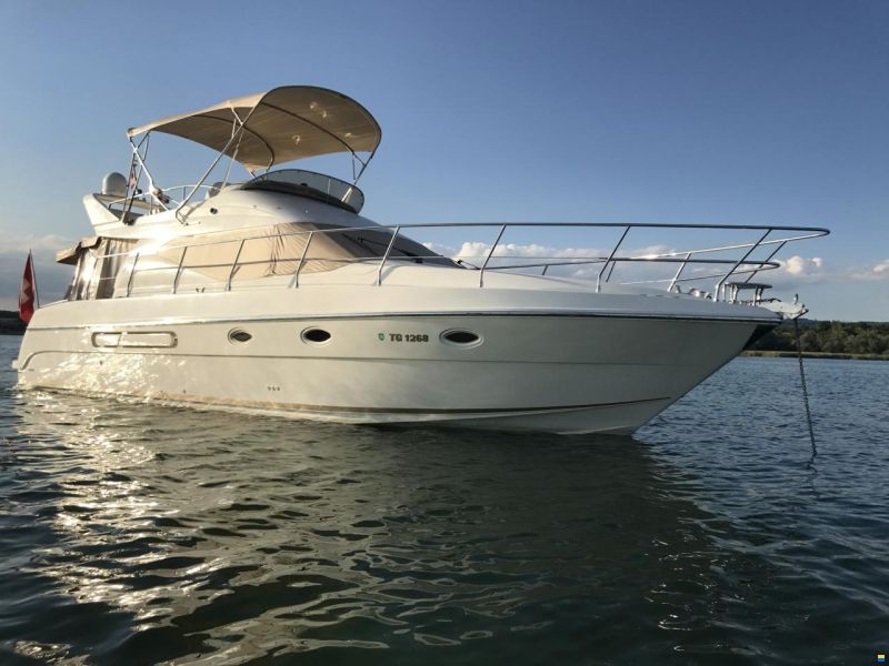 Azimut AZ 40