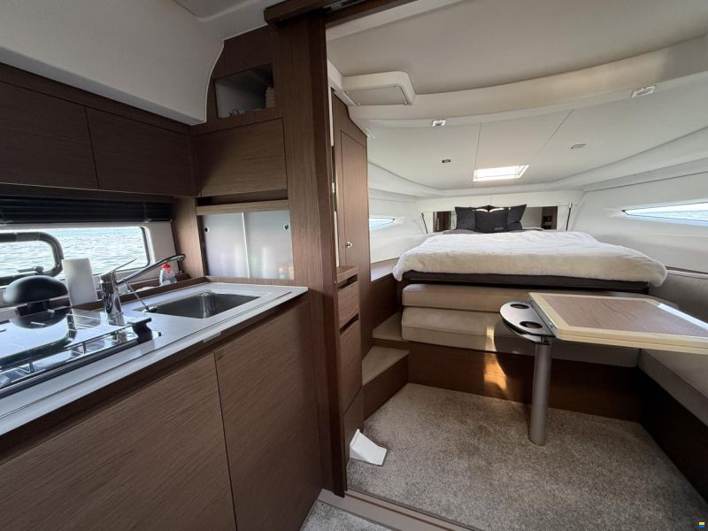 Jeanneau Leader 36 open