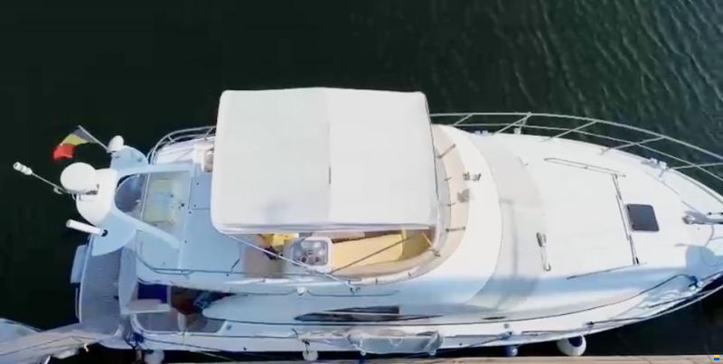 Sealine F42/5