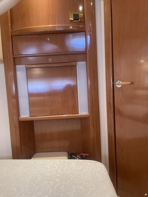 Sealine F42/5