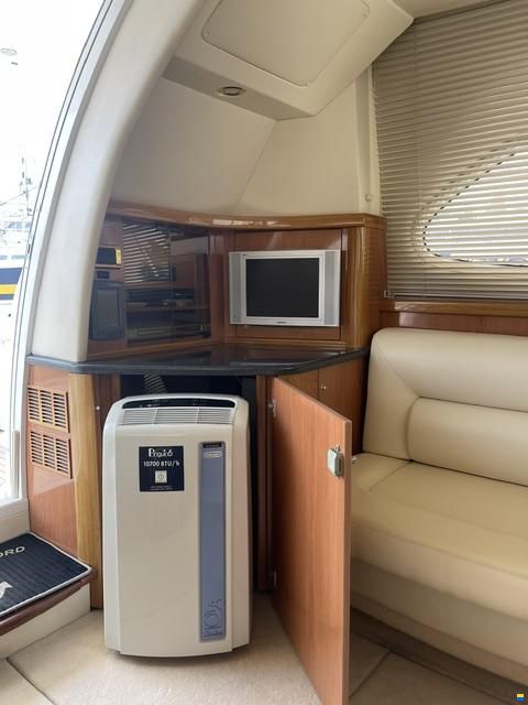 Sealine F42/5