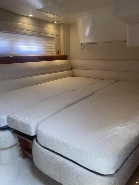 Sealine F42/5