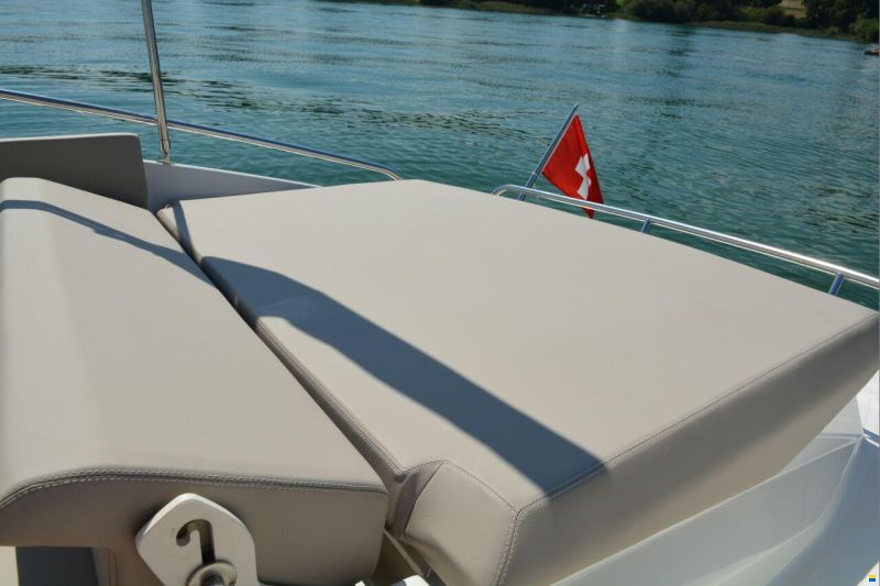 Cranchi Endurance 30