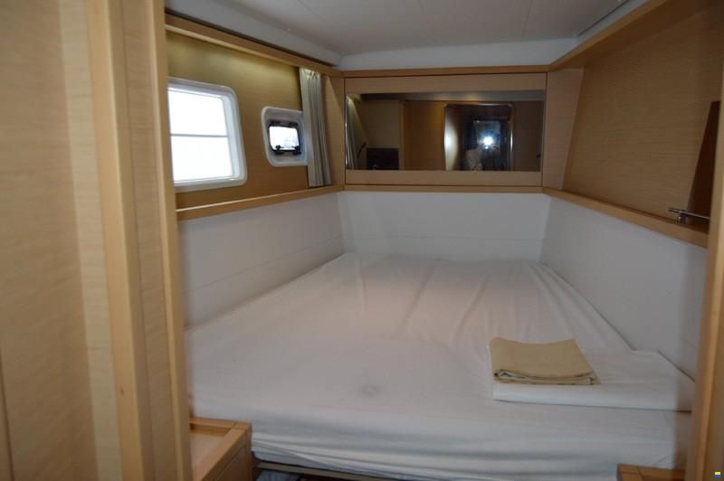 Lagoon 450 F