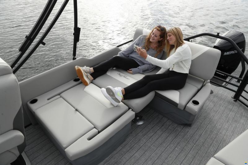 Sunchaser Eclipse 25