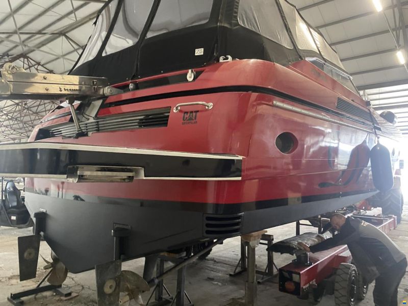 Pershing 40