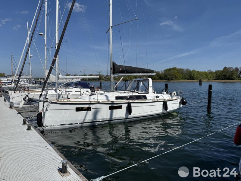 Beneteau Oceanis 35