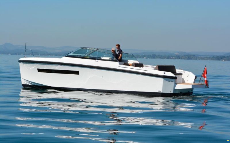 Delta Powerboats 33 Open
