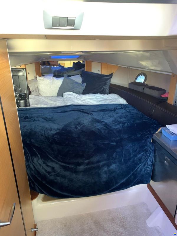 Cranchi Endurance 33